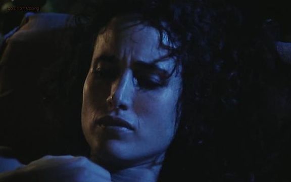 Энди Макдауэлл занимается сексом в фильме "Список контактов" (1993)