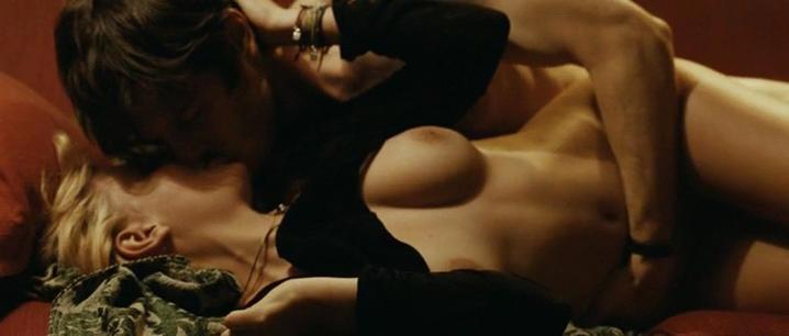 Сексуальная Азия Ардженто и голая Мириам Джованелли - Скитальцы (2011)