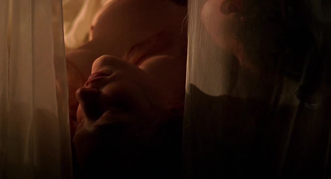 Сексуальная Кейт Бланшетт - Елизавета (1998)