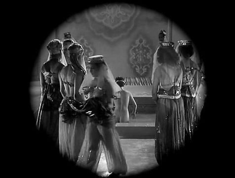 Голая Джина Лоллобриджида - Ночные красавицы (1952)