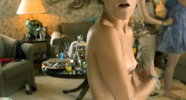 Голая Янина Захау и сексапильная Лиза Биттер - Свадебное видео (2012)