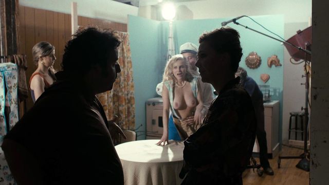 Лариса Полонски в пикантной сцене в 1 сезоне 8 серии - "Двойка" (2017)