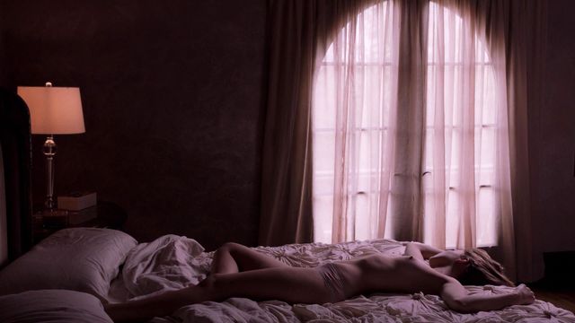 Лили Симмонс в горячем белье - Банши сезон 2 серия 2 (2014)