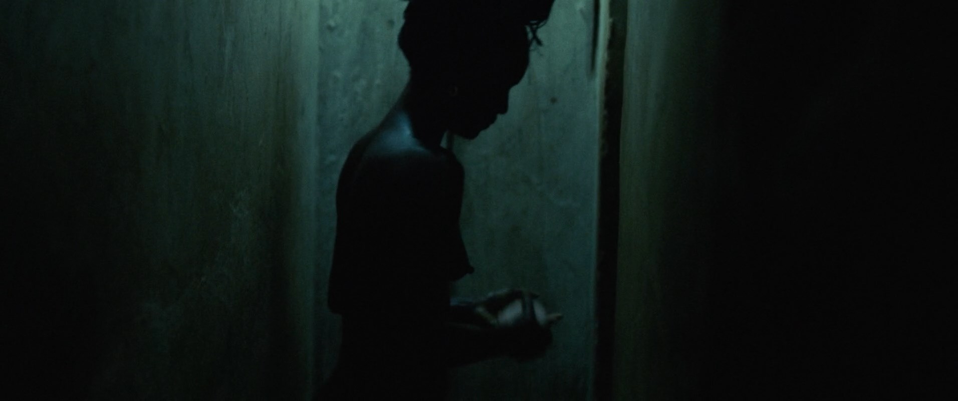 Голая Фату Н'Диайе – Ангел (2018)