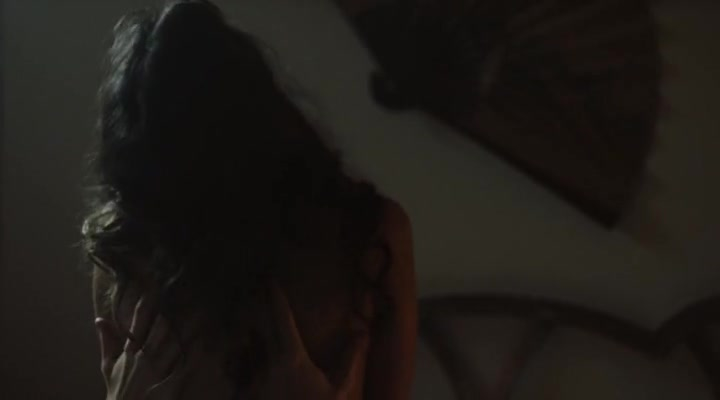 Сексуальная Сара Саламо - Отряд Коста-дель-Соль 1 сезон 10 серия (2019)