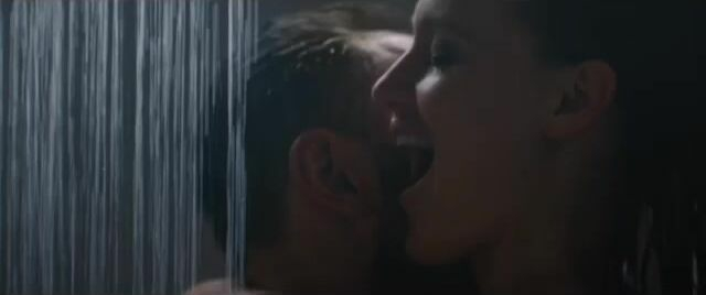 Сексуальная Керри Бише и сексуальная Натали Зи - Счастливо (2021)