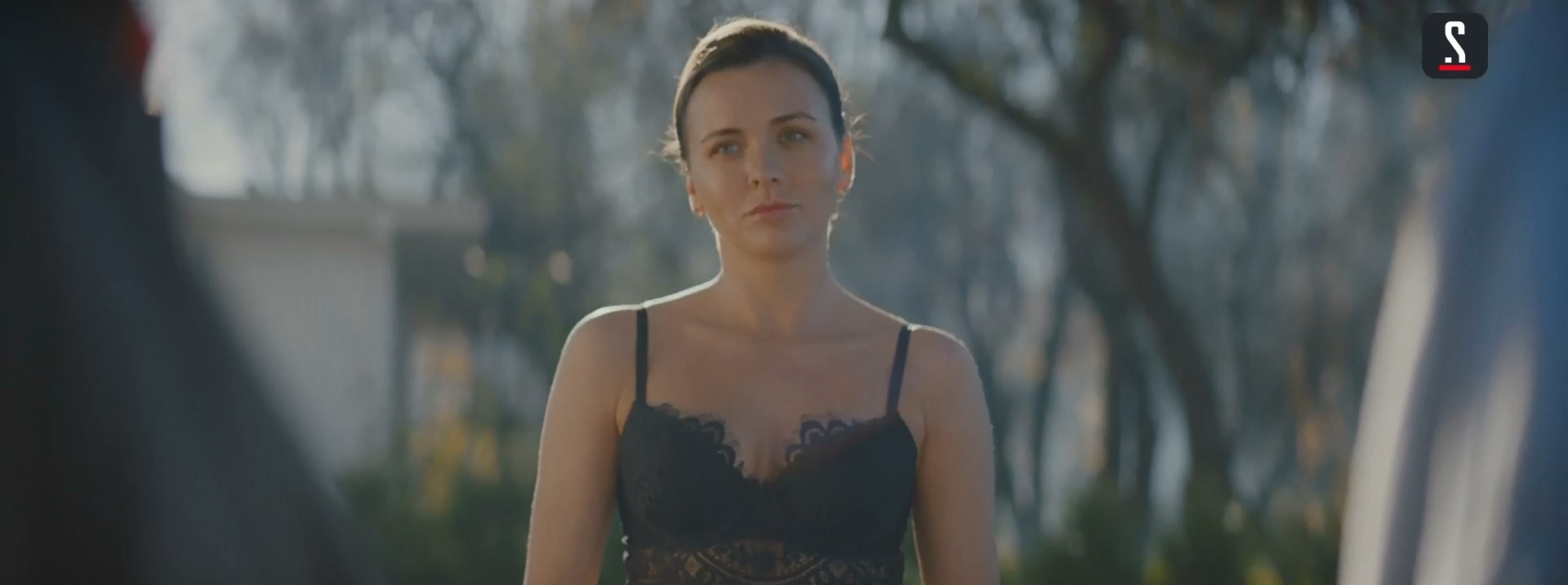 Сексуальная Алёна Коломина – Несмотря ни на что 1 сезон 2 серия (2021) секс  сцены из фильмов на сайте EROFILMY
