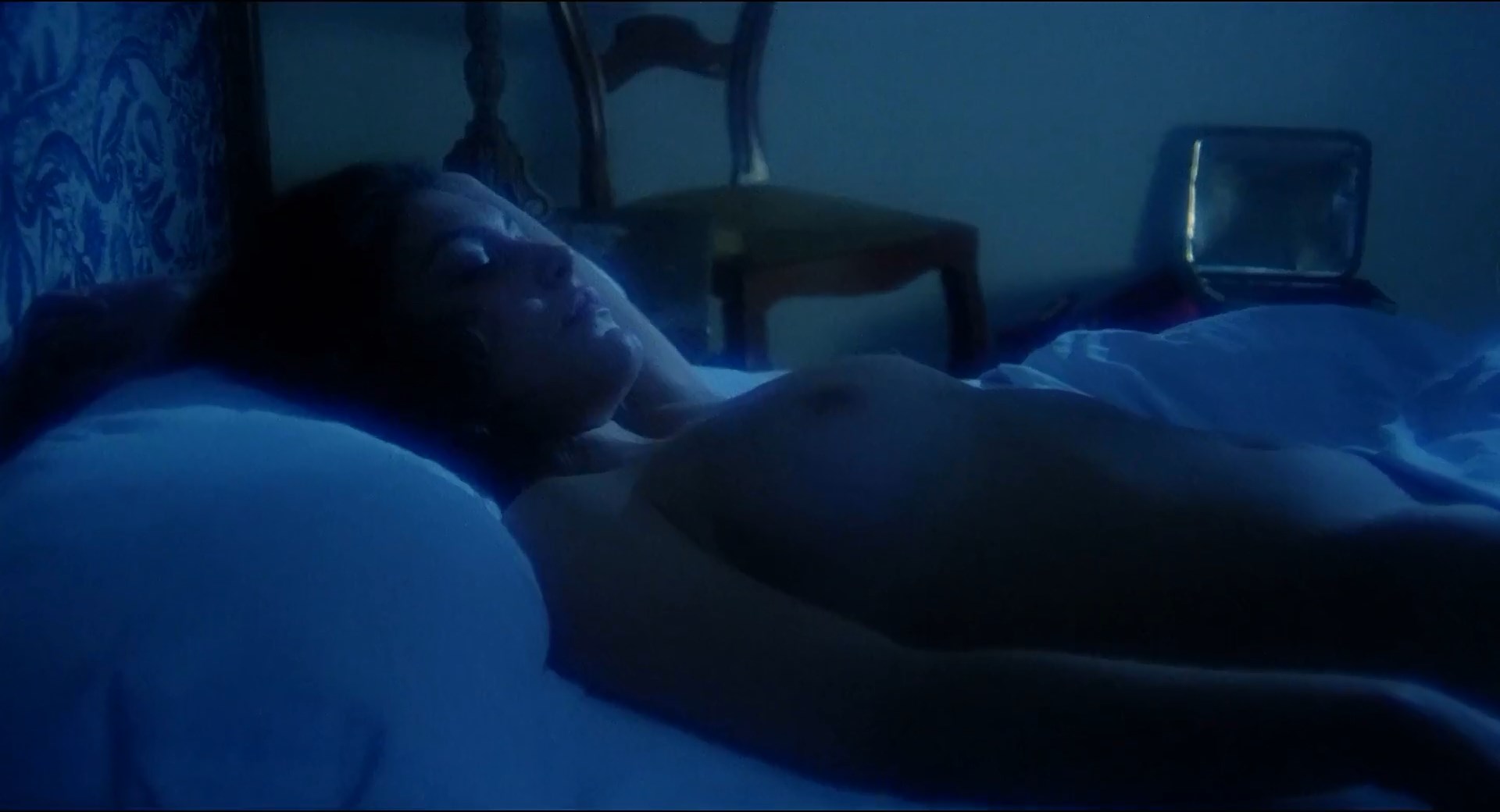 Голая Патриция Гранада и голая Лидия Суасо - Пришествие греха (1978)