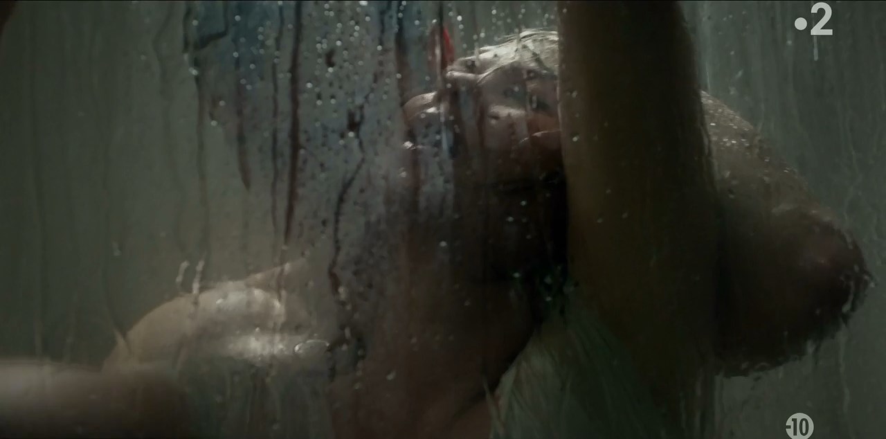 Сексуальная Сесиль Буа - Examen de conscience (2019)