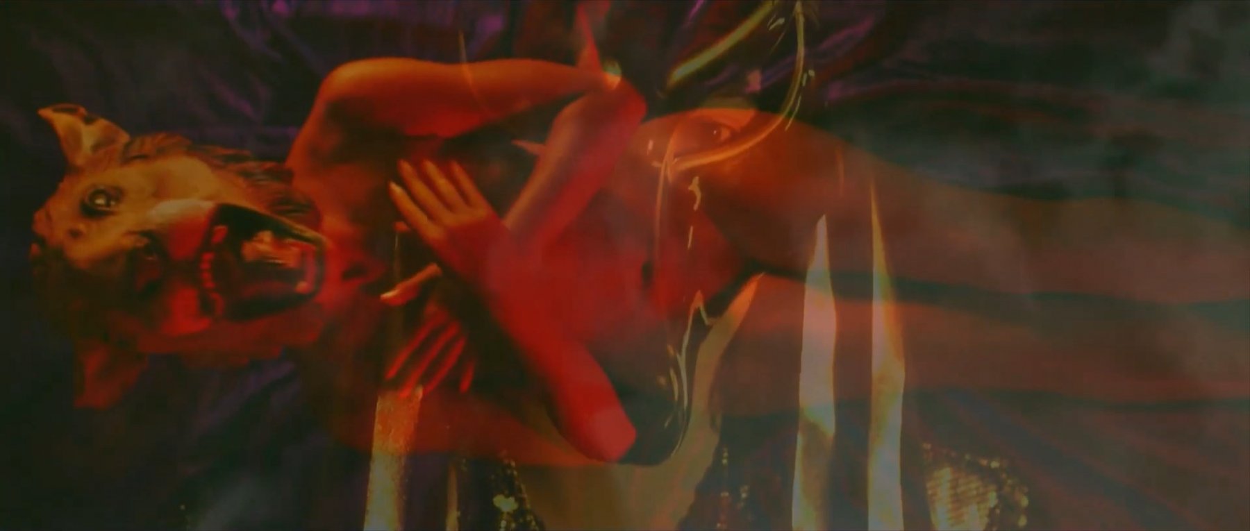 Голая Аликсия Буш - MASQUE(s) 1 сезон 1 серия (2022)