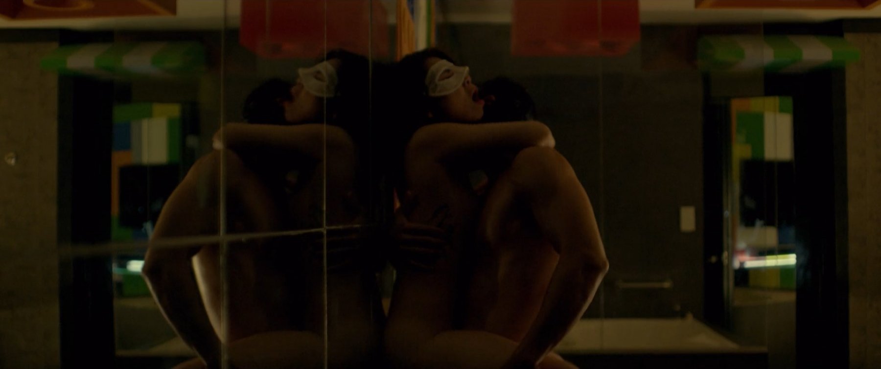 Сексуальная Жасмин Кертис-Смит - Alter Me (2020)