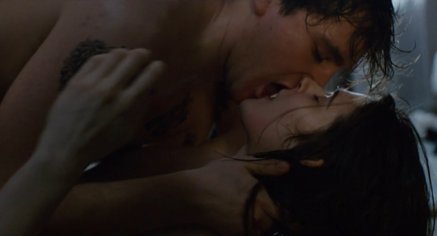 Голая Инга Ибсдоттер Лиллесас - Vi som ser i morket (2014)