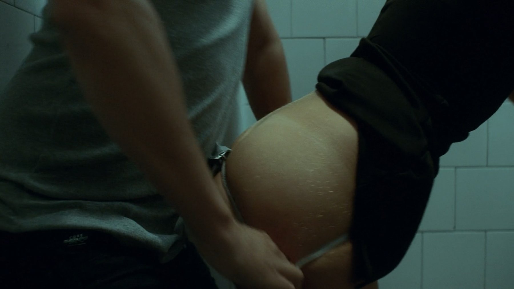 Сексуальная Алиет Офейм - Юхан Фальк 15: Кровавые бриллианты (2015)