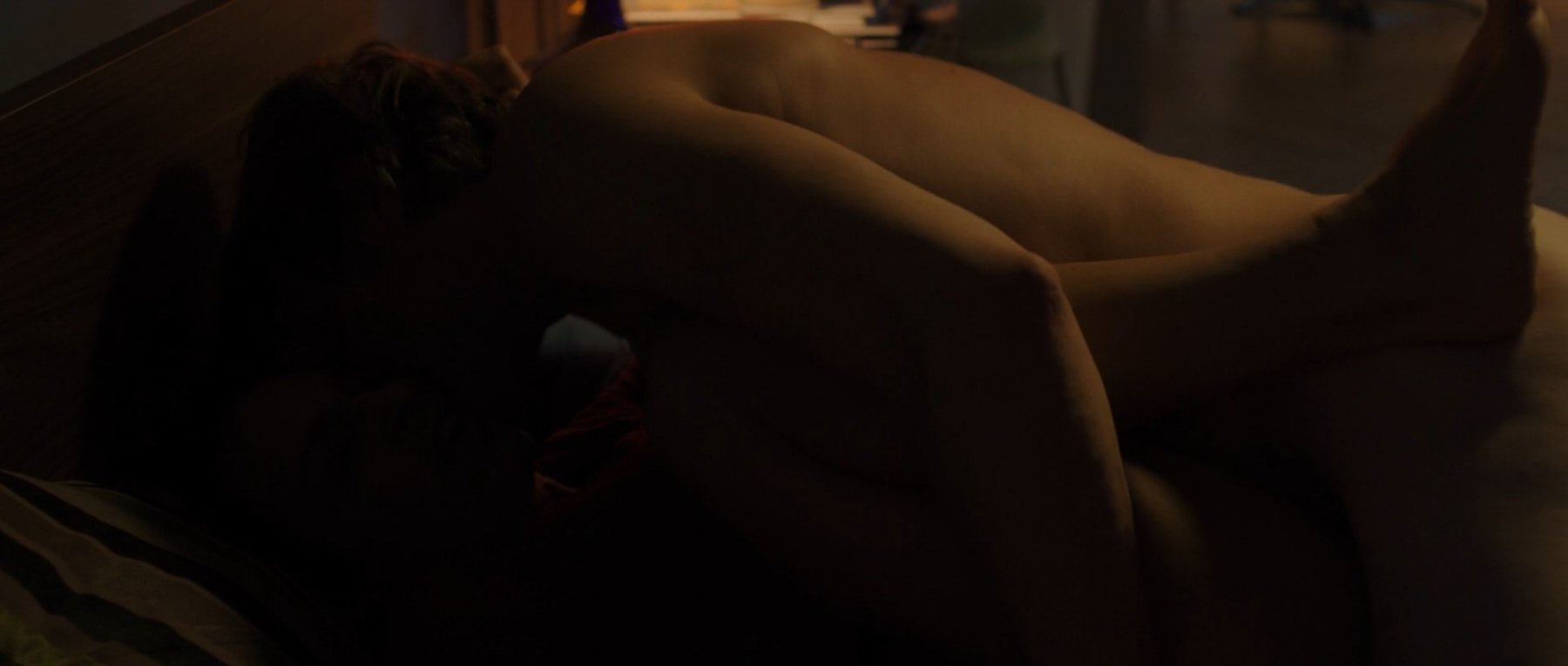 Сексуальная Александра Рапапорт - Охота (2012)