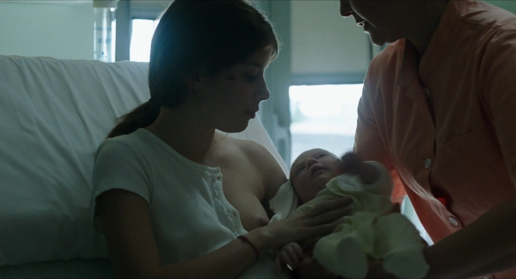 Голая Альма Ноче - Девушка полетела (La ragazza ha volato) (2021)