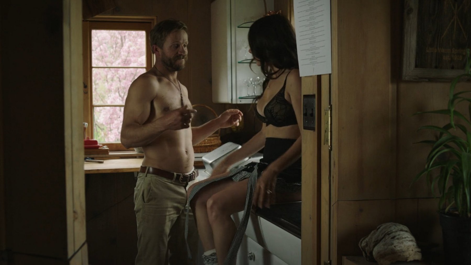 Голая Эллисон Пэйдж - Дикая игра (2021)