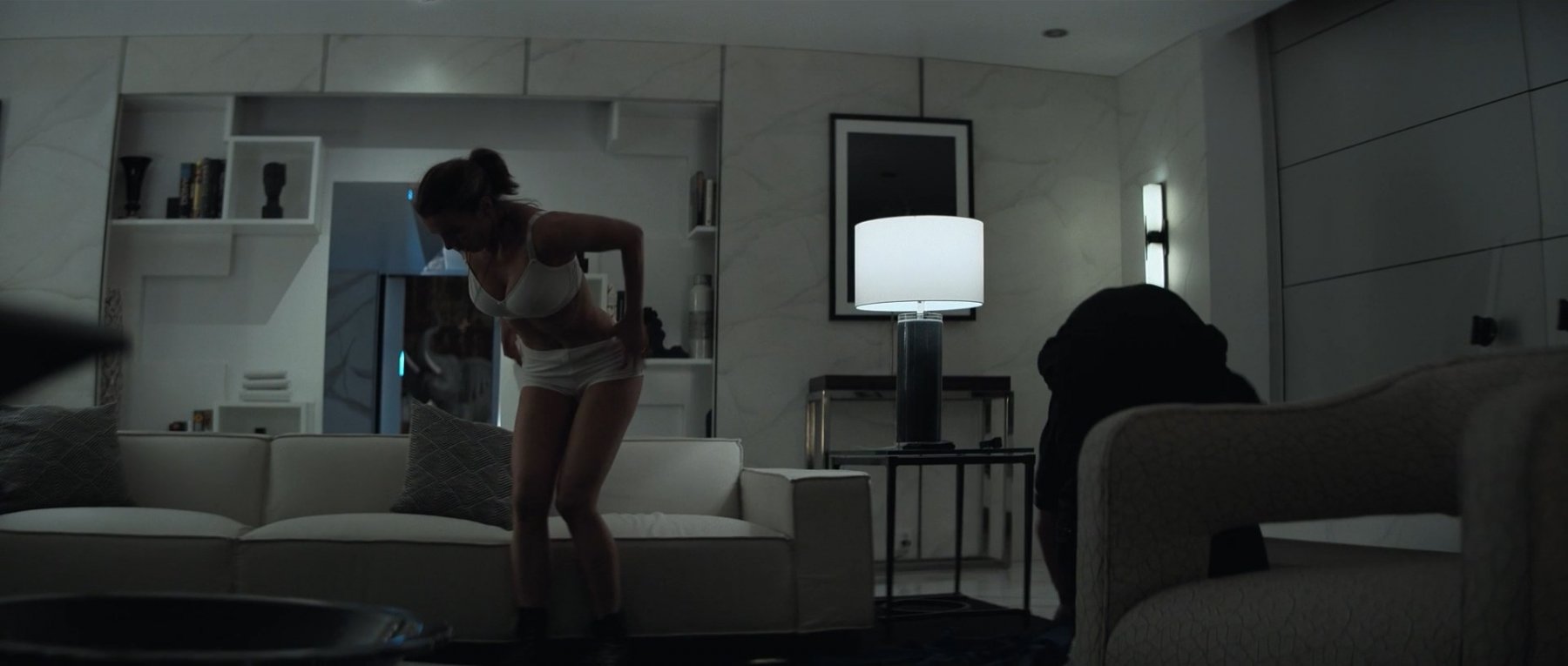 Сексуальная Бетти Гилпин - Миссис Дэвис 1 сезон 6 серия (2023)