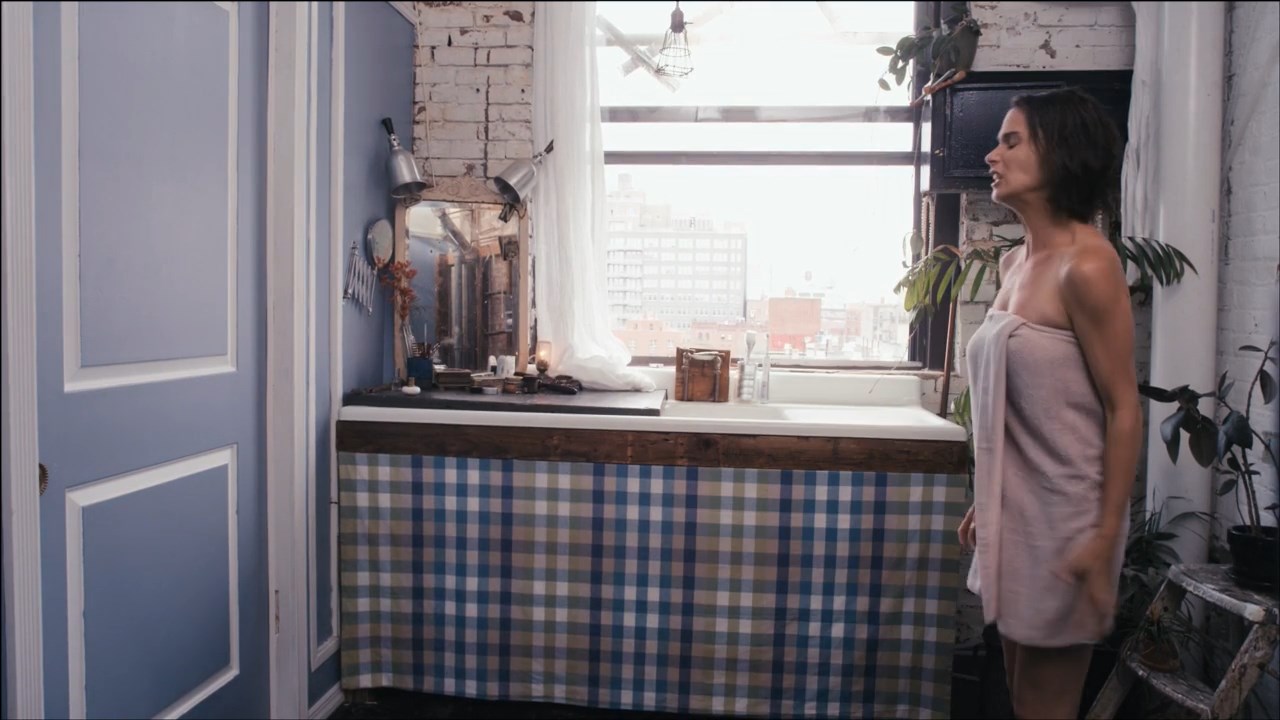 Сексуальная Катрин Фордхэм - Trapped Girl (2014)