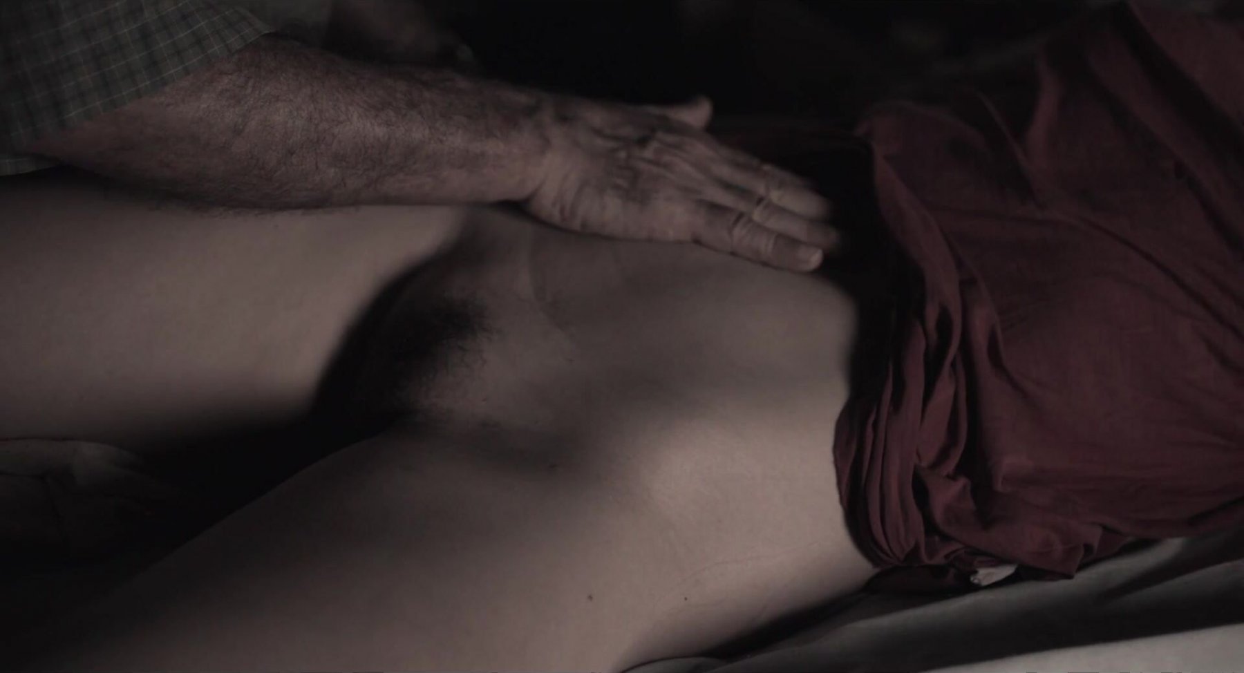 Голая Луиза Брэга - Uma Noite Não é Nada (2019)