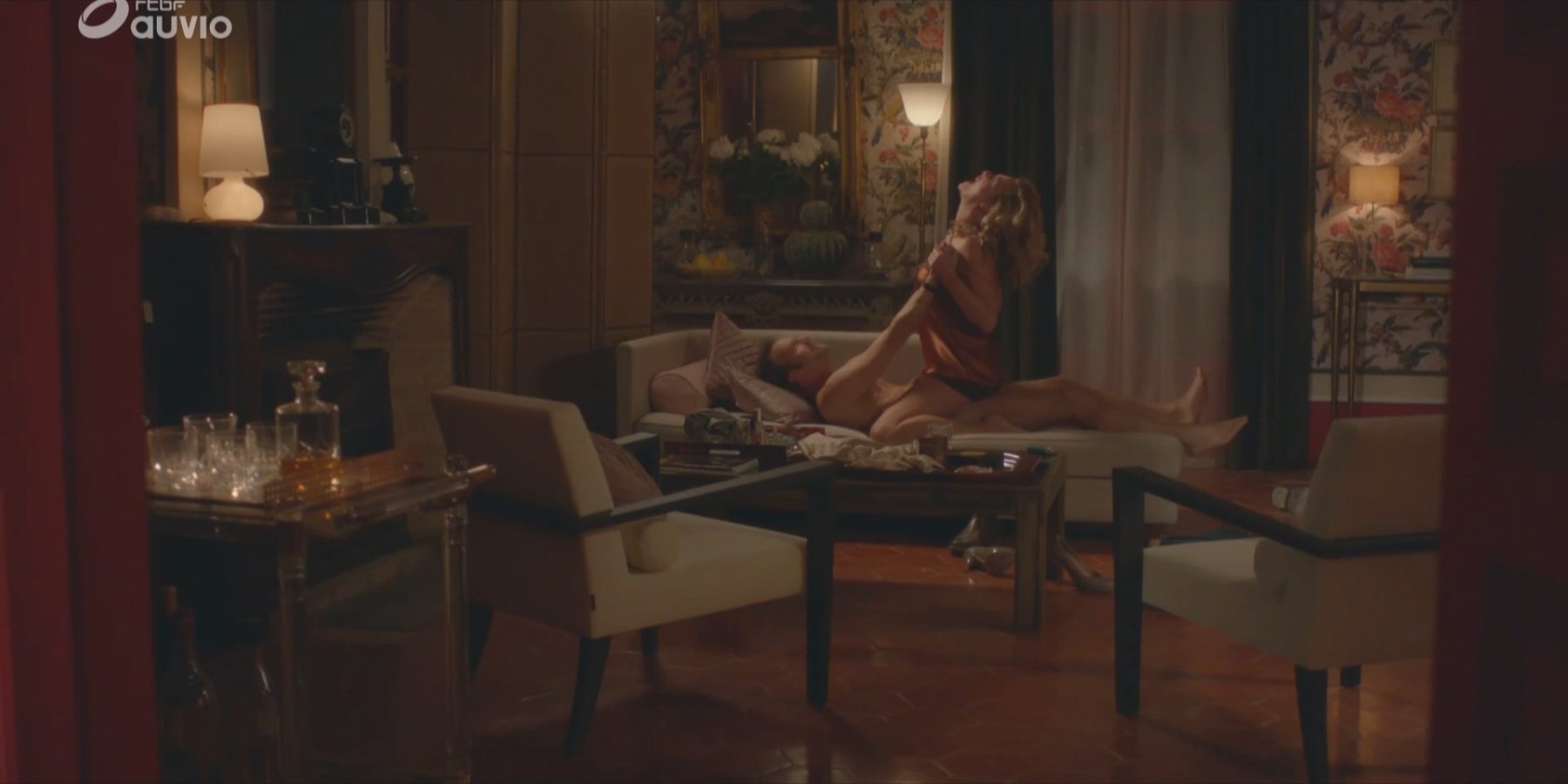 Голая Элиз Тиельрууа - Сила воды (2019)