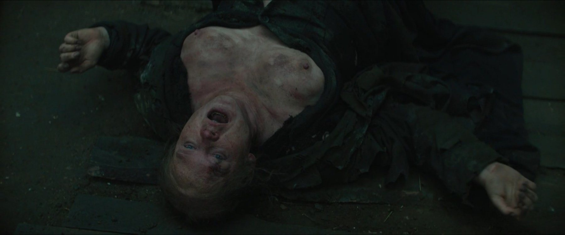 Голая Алёна Михайлова - Жена Чайковского (Zhena Chaikovskogo) (2022)