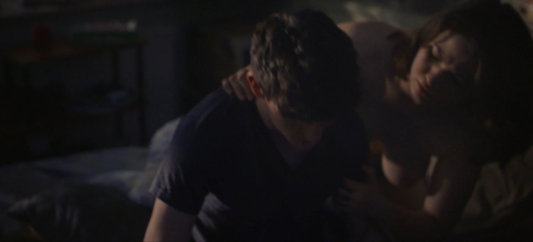 Голая Экин Корапчи - Без солнца (2021)