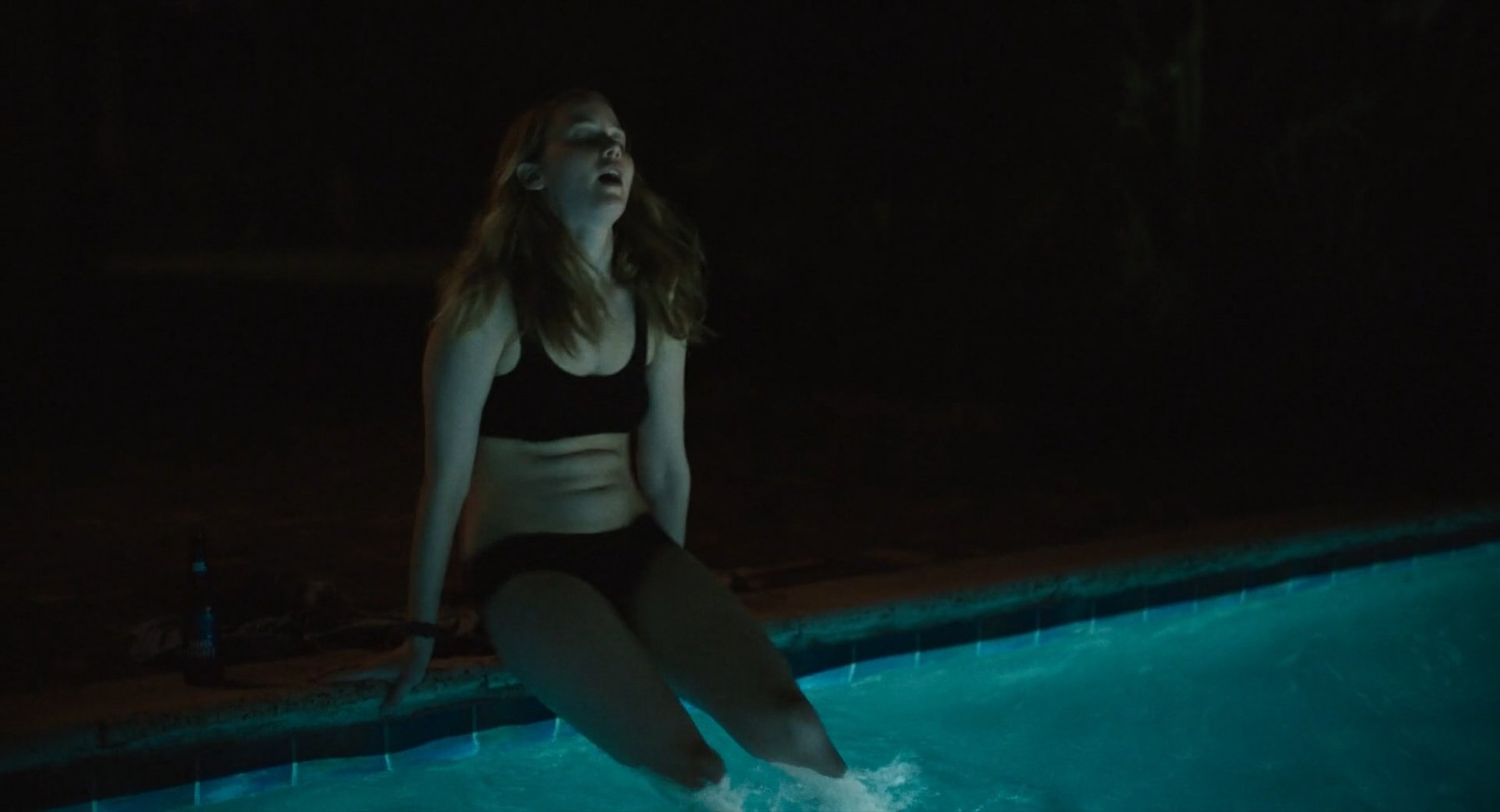 Сексуальная Дженнифер Лоуренс - Дамба (2022)