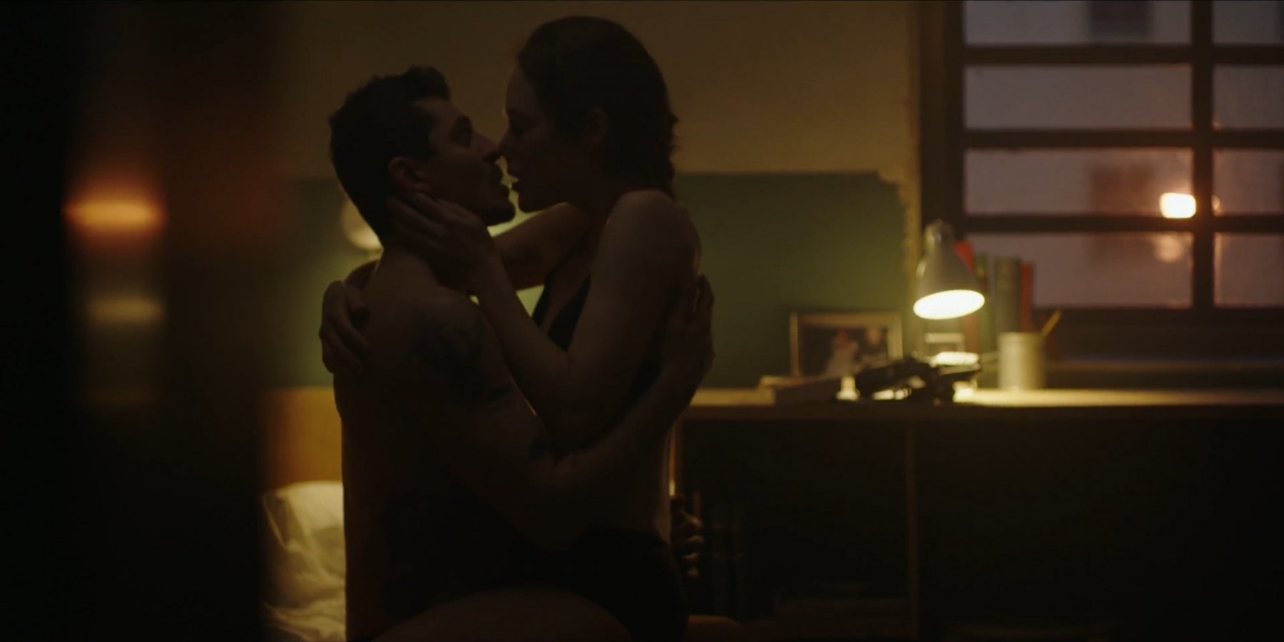 Сексуальная Джессика Грабовски - Топ Дог 6 серия 1 сезон (2020)