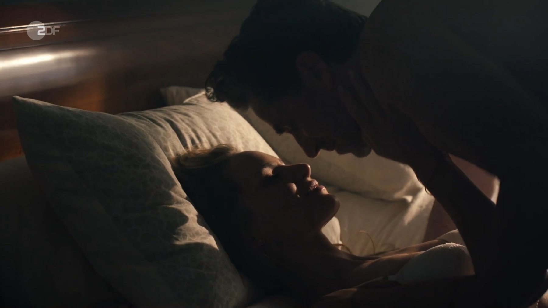 Сексукальная Хеди Хонерт - Розамунда Пилчер 169 серия (2023)