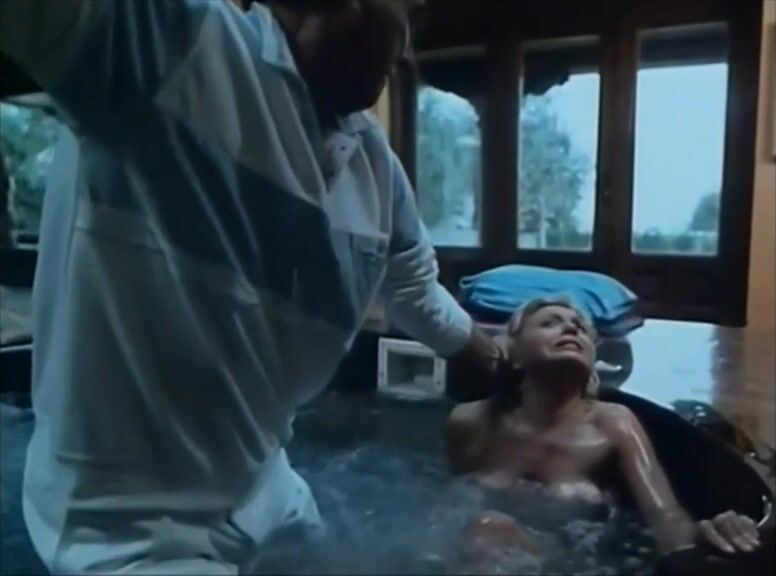 Сексуальная Бренда Бакки - Король кулачного боя (1988)