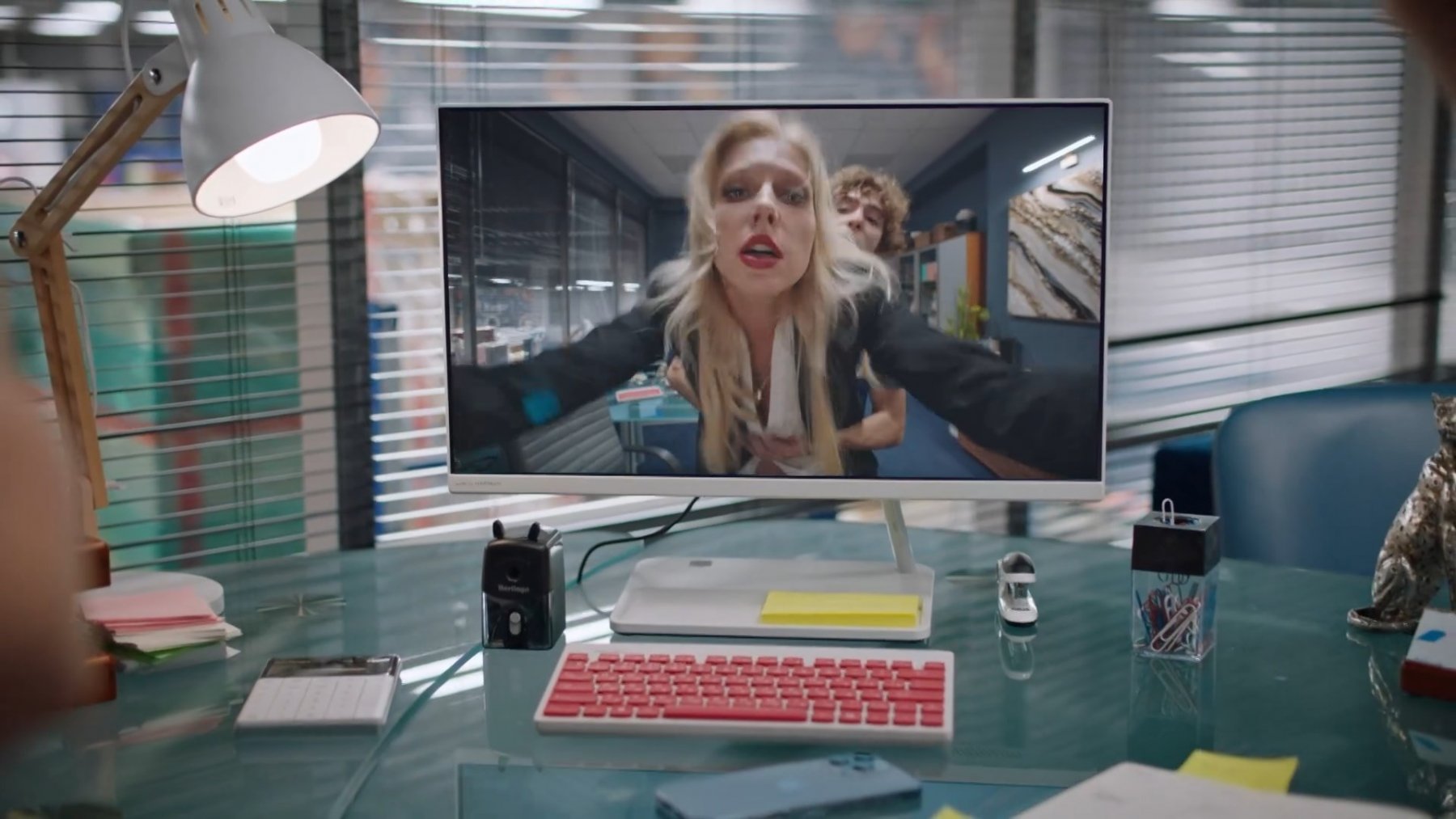 Сексуальная Оксана Стрельцова - Галя, у нас отмена! 1 сезон 17 серия  (2023)