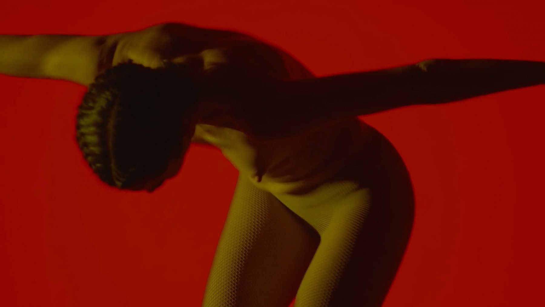 Голая Марисоль Каль-и-Майор - Descarnado (2020)