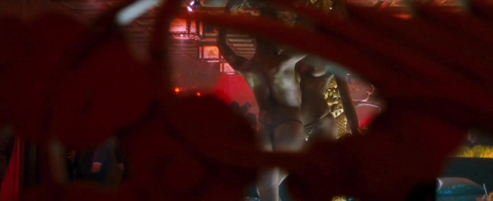 Неизвестная актриса - Искусство войны (2000)