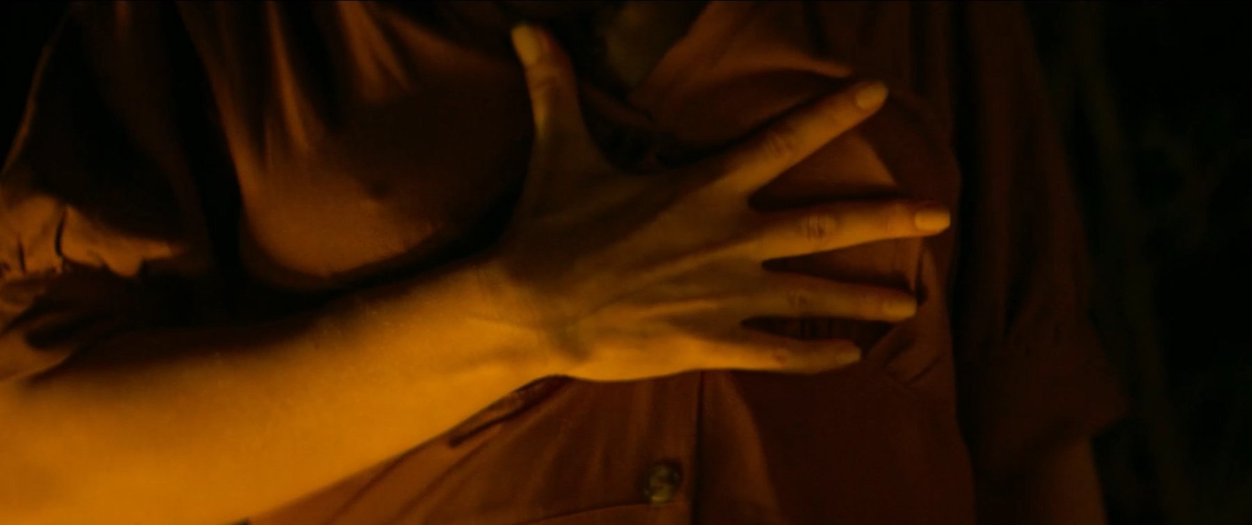 Голая Оксана Земляникова - Последователи 1 сезон 3 серия (2023)