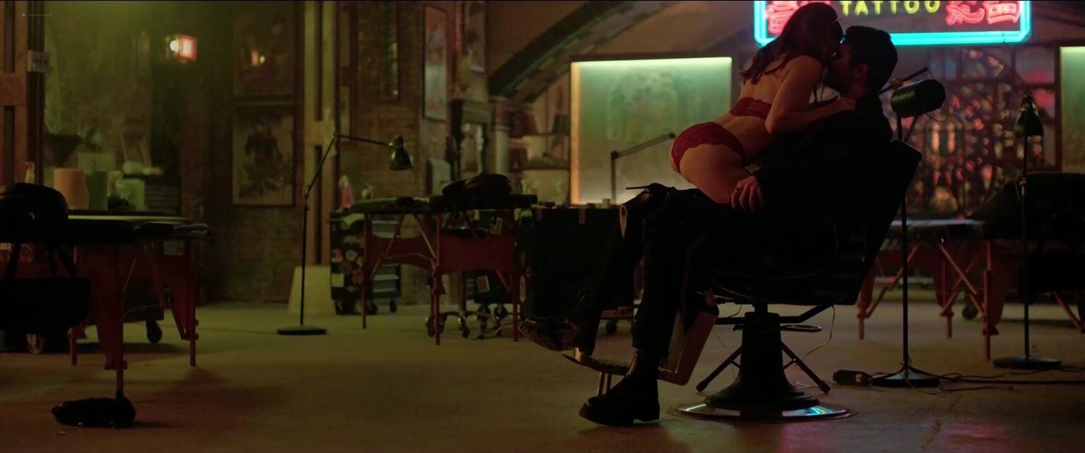 Сексуальная Сидни Тейлор и сексуальная Натали Элин Линд - Парни с тату. Прямо в сердце (2025)