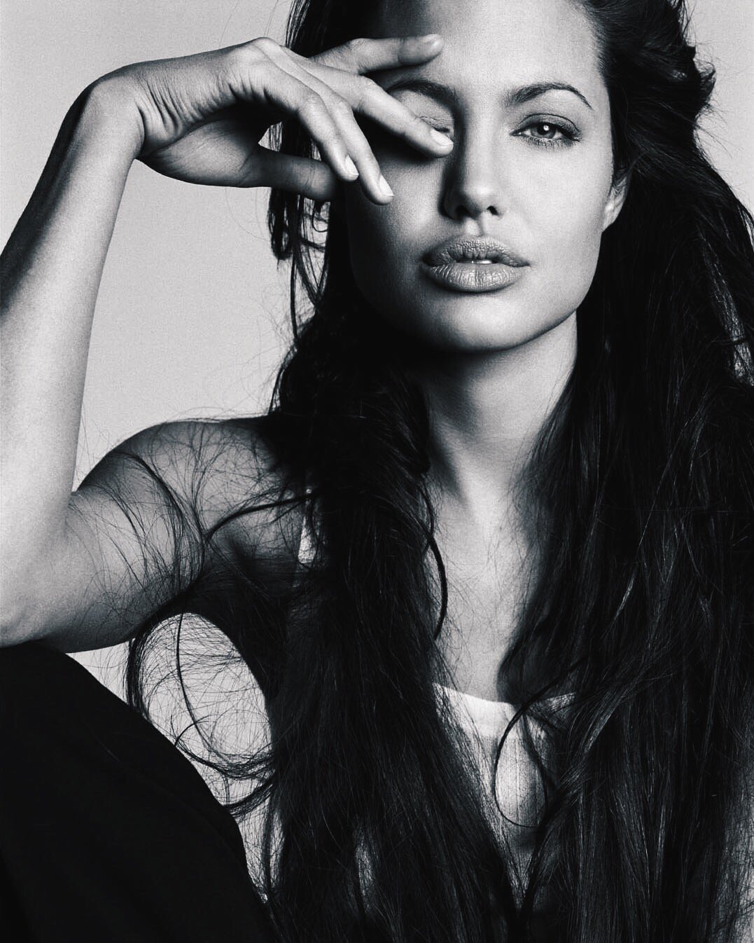 Голая Анджелина Джоли фото 5