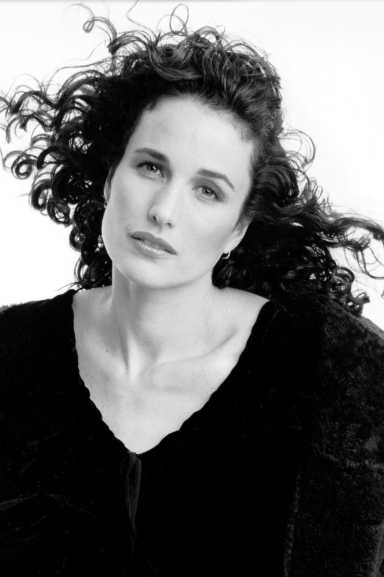 Голая Andie MacDowell